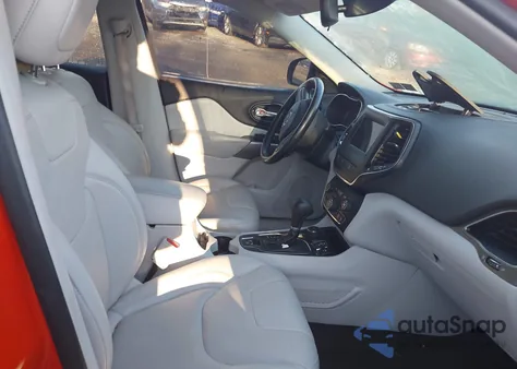 2021 Jeep Cherokee Latitude Lux 4X4 z USA, uszkodzony, nr VIN 1C4PJMMX4MD177899